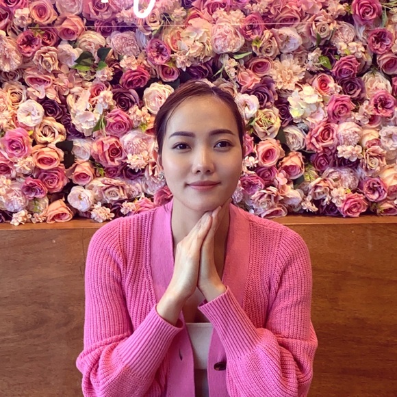 Meet your Posher, Huong - Picture 1 of 2